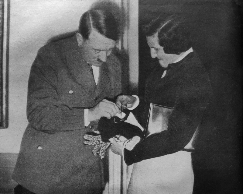 Adolf Hitler and Leni Riefenstahl at the 'Tag der Nationalen Solidarität' in Berlin